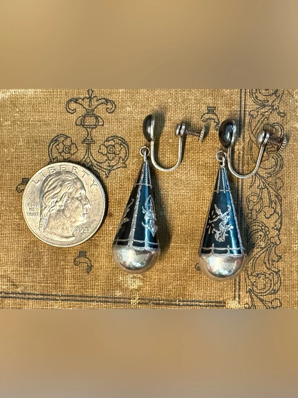 Vtg Siam Sterling Silver Niello Cone Screw Back Earrings – Goddess & Angel